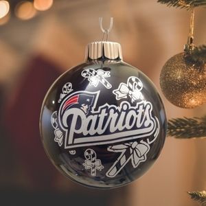 PATRIOTS GLASS ORNAMENT